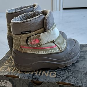 The North Face Snow boots